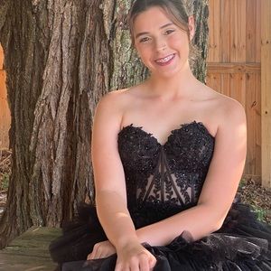 Sherri Hill 55683 black short formal dress